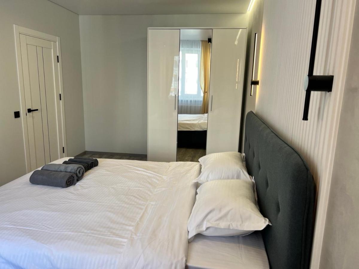 Gold Apartment Vysochana18 Ивано-Франкивск Екстериор снимка
