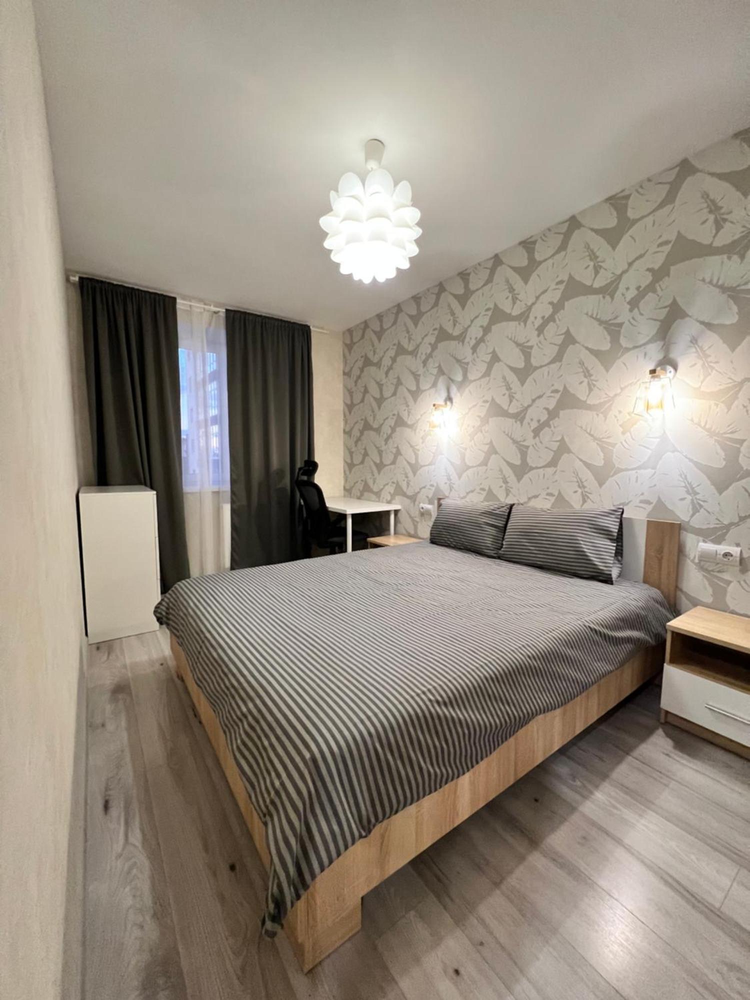 Gold Apartment Vysochana18 Ивано-Франкивск Екстериор снимка
